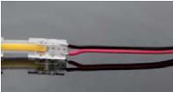 Conector p/Cinta LED tipo COB y SMD2216 para ancho (PCB) de 8mm, Incluye: Cable de un lado