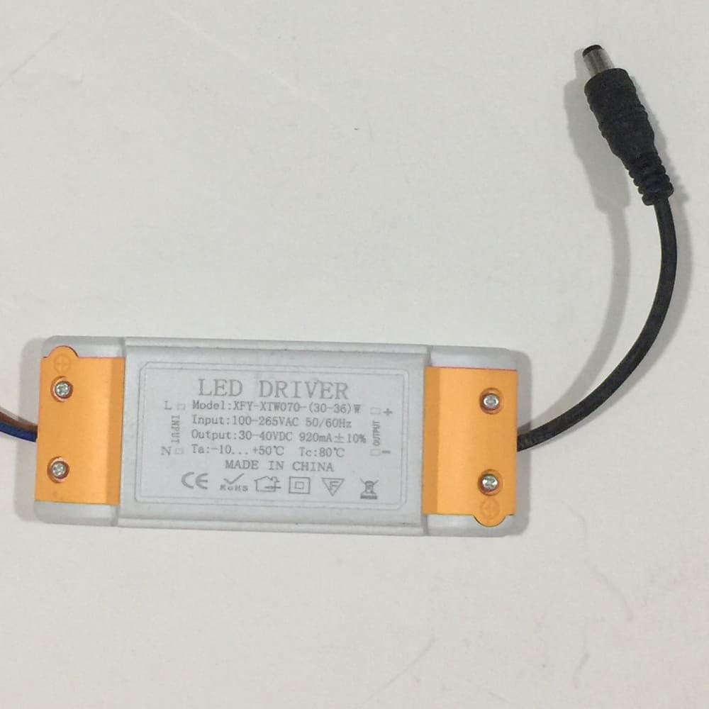 Driver p/Lampara LED, IP20, 30-36W, 100-265Vac, Output: 30-40Vdc, 920mA