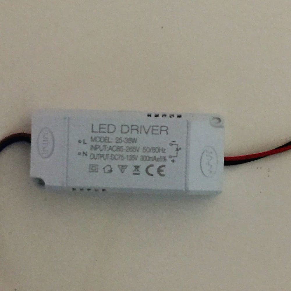 Driver p/Lampara LED, IP20, 20W, 85-265Vac, Output: 20-36Vdc, 600mA