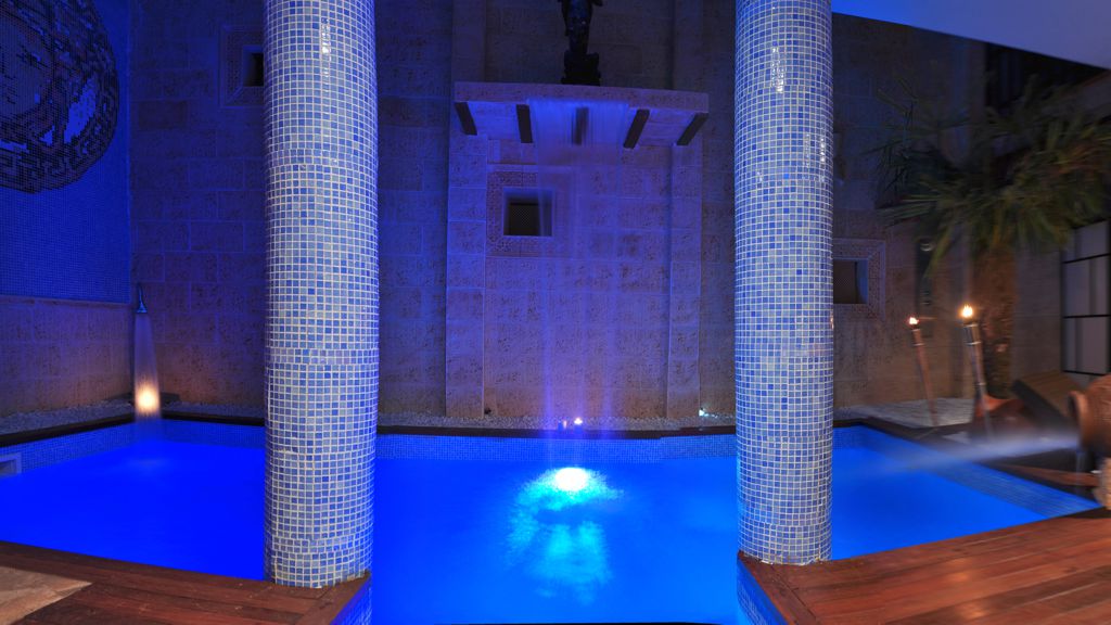Bombilla p/Lampara de Piscina LED, PAR56, 25W, RGB, 12Vac, Base: UW, No incluye control, No tiene memoria interna, IP68