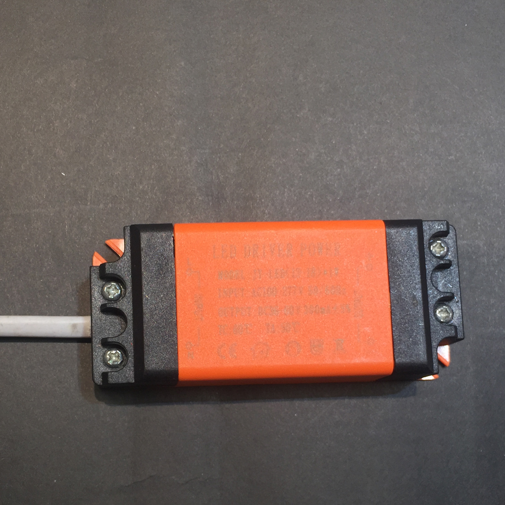Driver p/Lámpara LED, IP20, 12-18W, 100-277Vac, Output: 36-60Vdc, 300mA