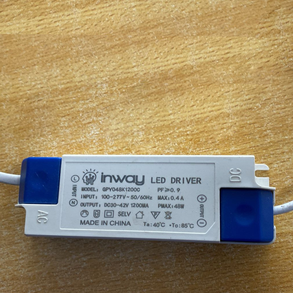 Driver p/Lámpara LED, IP20, 48W, 100-277Vac, Output: 30-42Vdc, 1200mA, PF&gt;0.9