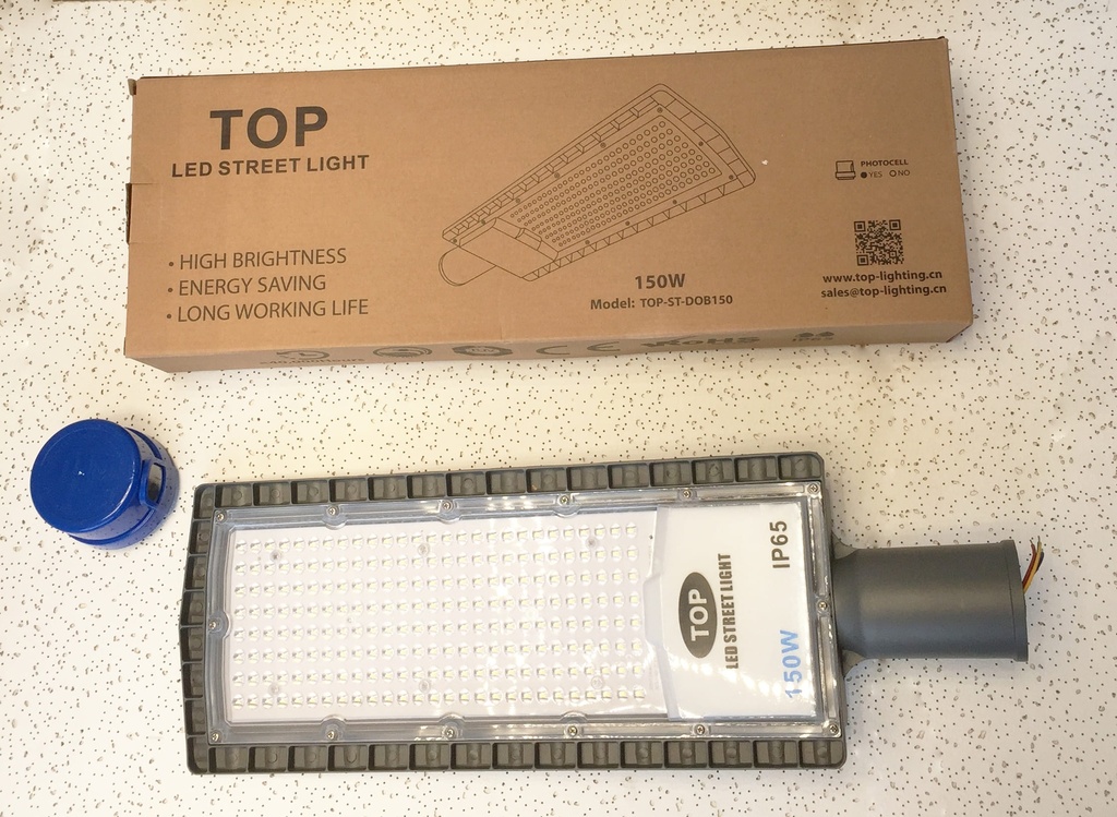 Lámpara Street Light LED SMD TOP tipo F con Fotocelda, 150W, CW 6000K, 100-277Vac, 70x150 Grados