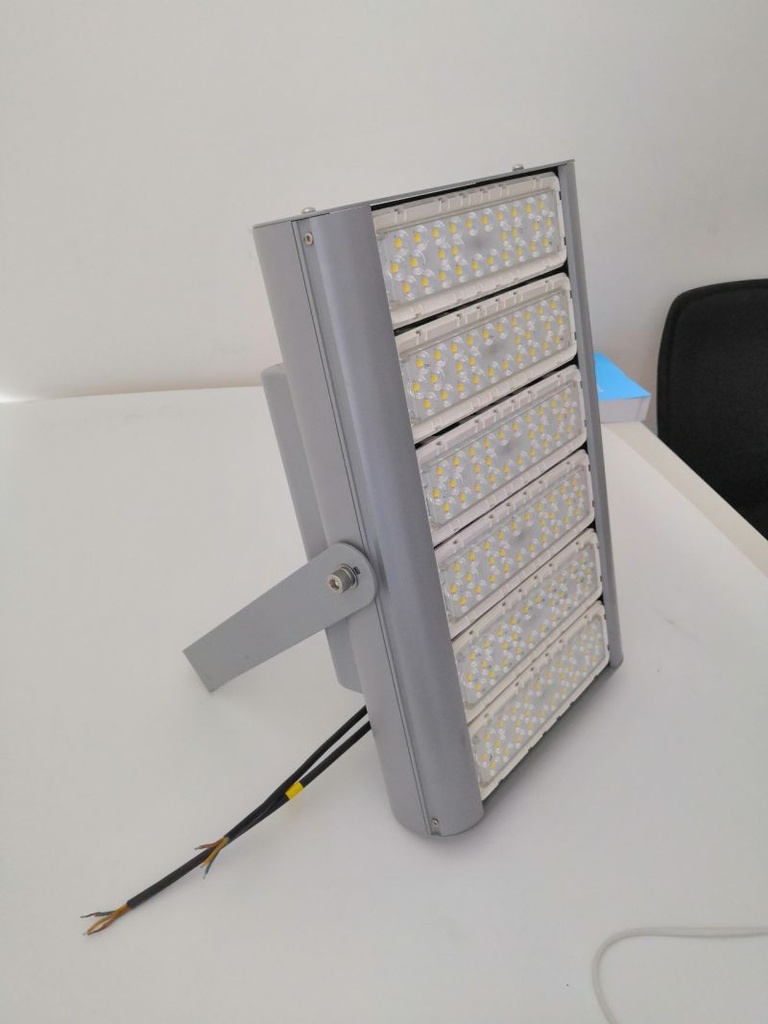 Lámpara Flood Light LED Modular FL2C-6, 360W, 6 Módulos, 5000K, M16A-VCA (1x63pcs), 5390, 90 Grados, SANAN 3030, 72,000 horas de vida útil, 100-277Vac, IP68, Gris