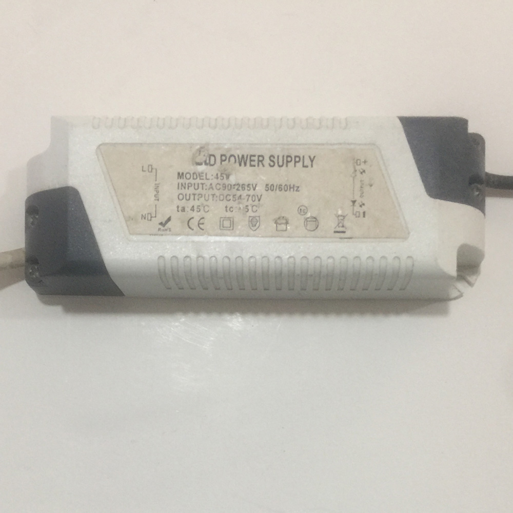 Driver p/Lámpara LED, IP20, 45W, 90-265Vac, Output: 54-70Vdc, 600mA