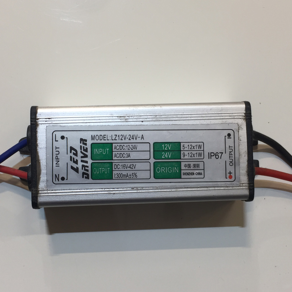Driver p/Lámpara LED, 5-12W/12V, 9-12W/24V, Input: 12-24Vac/Vdc, Output: 16-42Vdc, 300mA, IP67