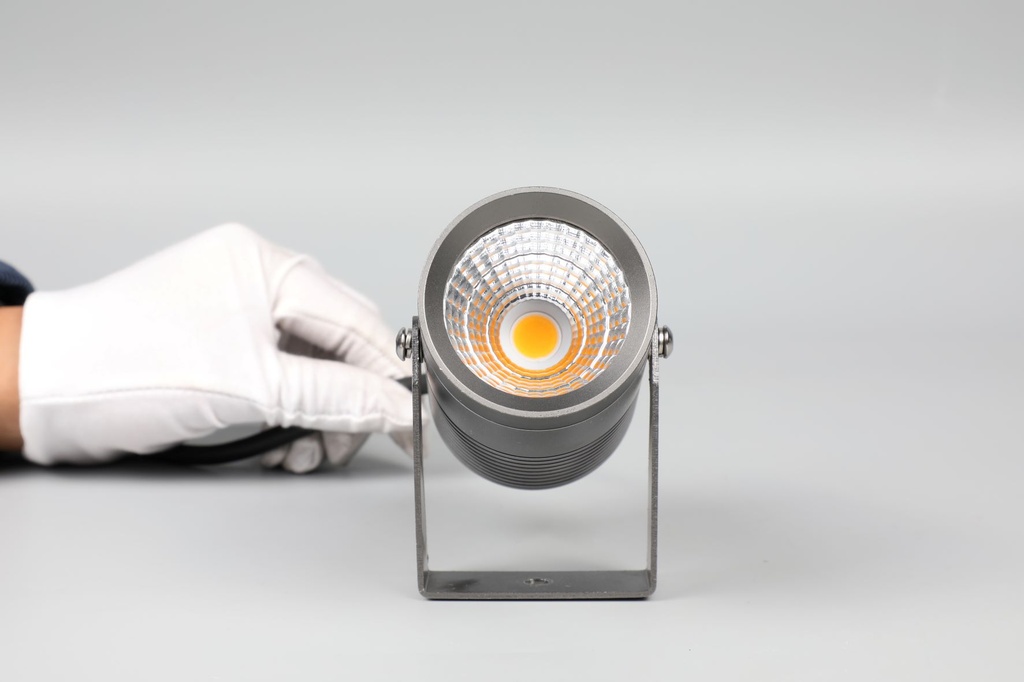 Reflector COB LED, DG-1500, 15W, CW 6000K, 100-265Vac, IP67, 38 Grados, Diametro: 61mm, Gris Oscuro, Material: Aluminio