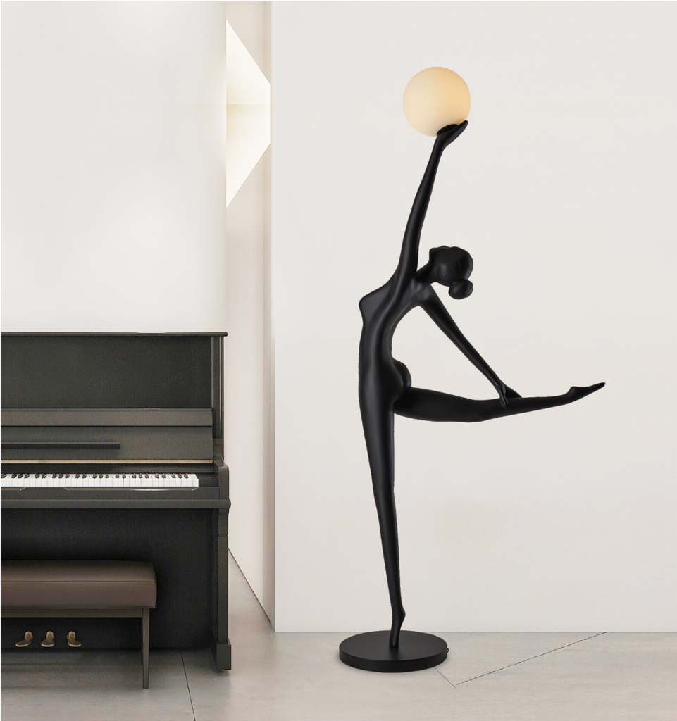Galatea: Escultura de una figura femenina en equilibrio, con un globo de luz en alto y posturas elegantes, inspirada en Galatea, la obra de Pigmalión