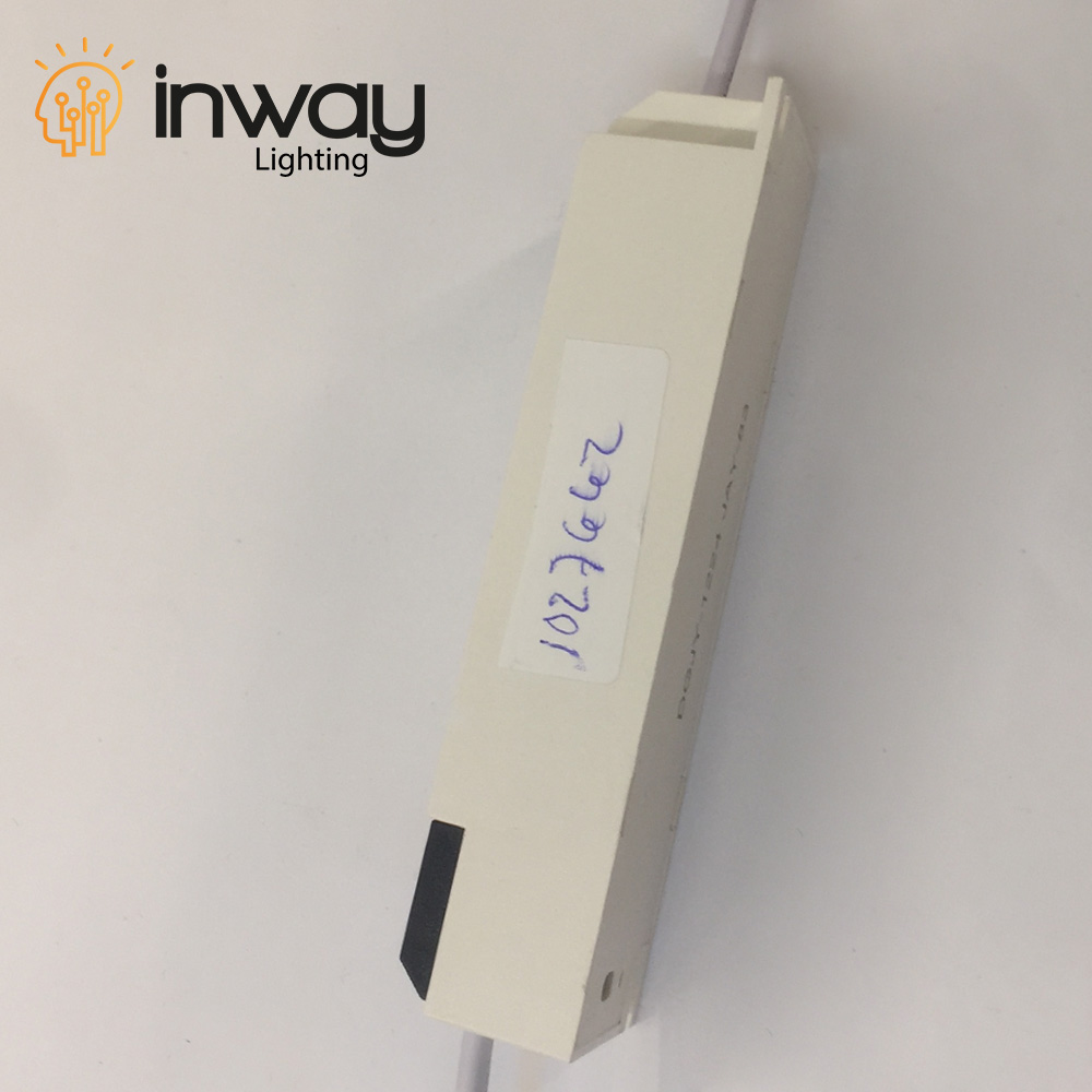 Driver p/Lámpara LED, IP20, 36W, 100-277Vac, Output: 70-80Vdc, 450mA