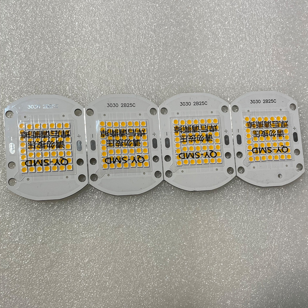 Pastilla Diodo SMD LED, Tipo COB con driver integrado, 50W, 3000K Blanco Cálido, Vdc, mA, 120 grados