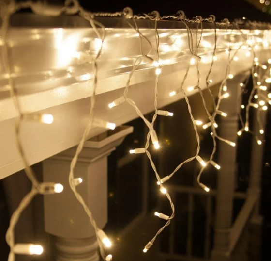 Lagrima / Carambano LED p/Exterior, 14W, 2,040Lm, 2700K Blanco Cálido, 110Vac, 240pcs de LED, 48 tiras, 5Mx0.7M, Con cable blanco de cobre 2xφ0.2mm2, IP44