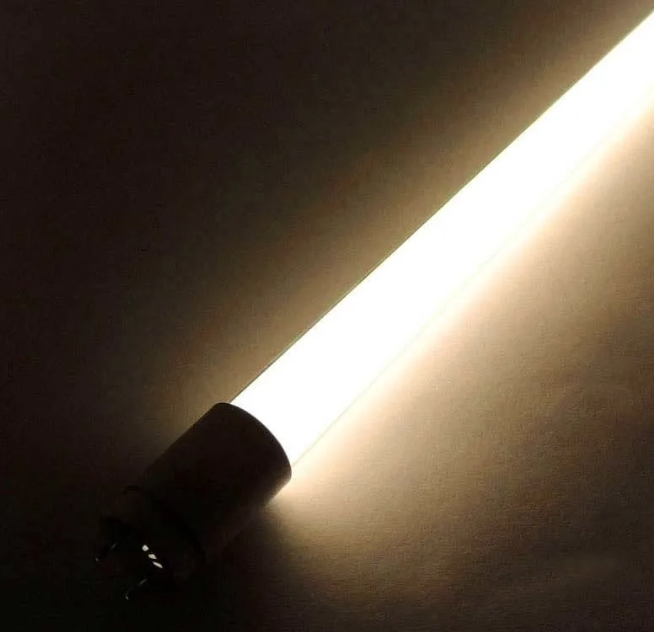 Tubo T8 LED, FP&gt;0.9, 18W, 48&quot;(120cm), G13, 3000K Blanco Cálido, 100-277Vac, Alimentación Doble, Frost, Glass, 105Lm/W