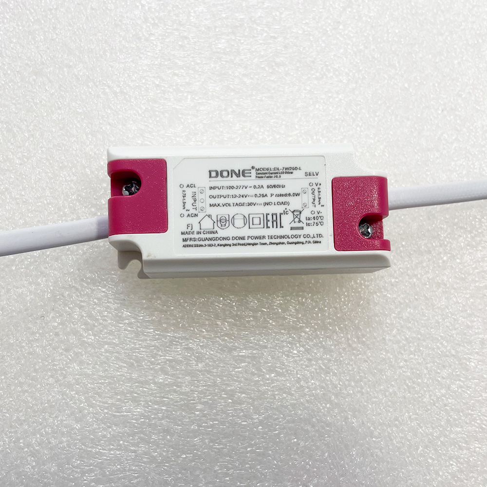 Driver p/Lámpara LED, IP20, 20W, 100-277Vac, Output: 18-36Vdc, 600mA