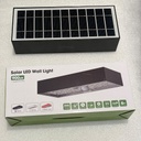 Lámpara Solar LED de Pared (Aplique) de 6W con Panel Solar Integrado de 2.8W, 5.5V y Sensor de Movimiento, SMD2835 x 35pcs, 3000K Blanco Cálido, 140x70 Grados, Con Batería de Litio de 11.1Wh, 3.7V, 3000mAh, IP65, Dimensiones: 230x97x42.7mm, Color Negra, 133Lm/W
