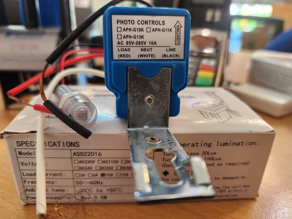 Fotocelda Electronica, 8-10Lux, 110Vac, 10A