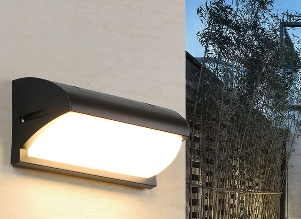 Lámpara LED de Pared (Aplique), DGW-009, 30W, 6000K Blanco Frío, 85-265Vac, IP60, 180 Grados, Dimensiones: 380x140x140mm, Material: Aluminio, Uso en exterior techado o interior