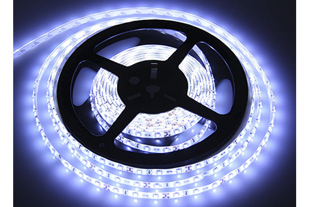 Cinta LED, SMD5050, 6000K Blanco Frío, 12Vdc, Largo: 5Mts, Ancho: 10mm, 60Led/Mts, IP44