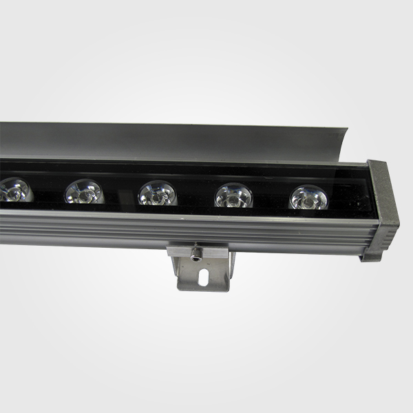 Wall Washer LED, 24W, 6000K Blanco Frío, 24Vdc, DMX Control, IP65, 60 Grados