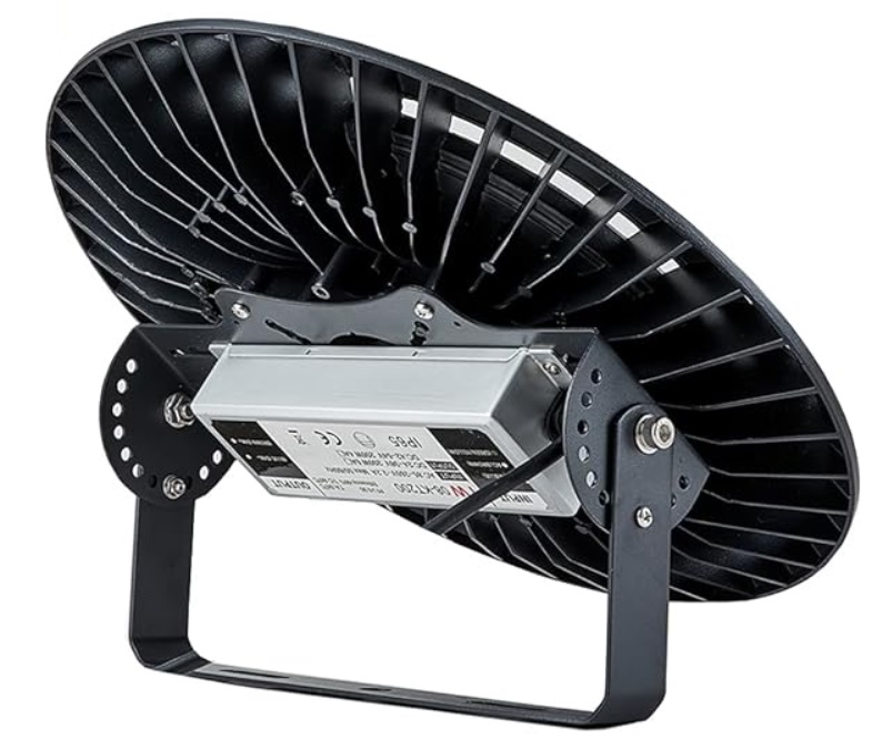 Lámpara High Bay SMD LED, Tipo UFO J con Brazo, 150W, 6000K Blanco Frío, 100-277Vac, Supresor de Pico 4KV, IP65, 90 Grados