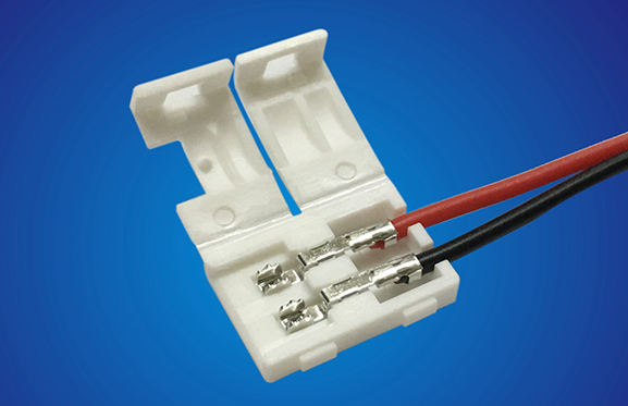 Conector p/Cinta LED Unicolor, SMD2835, para ancho (PCB) de 8mm, IP50, Incluye: Cable de un lado de 150mm