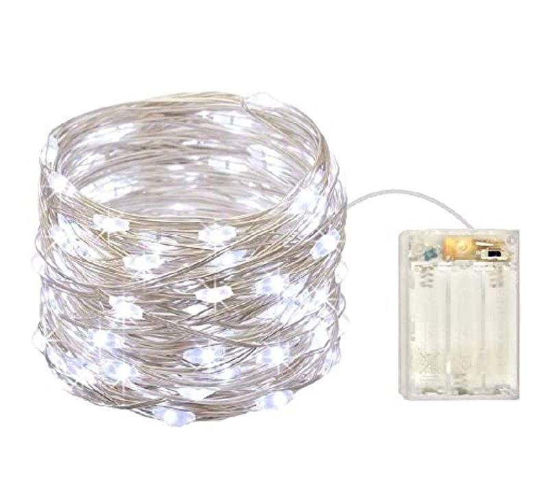 Extensión Navideña LED p/Exterior con Batería, 0.3W, 6000K Blanco Frío, 100LED/10Metros, 8 funciones, con Cable color cobre, IP65, No incluye baterías