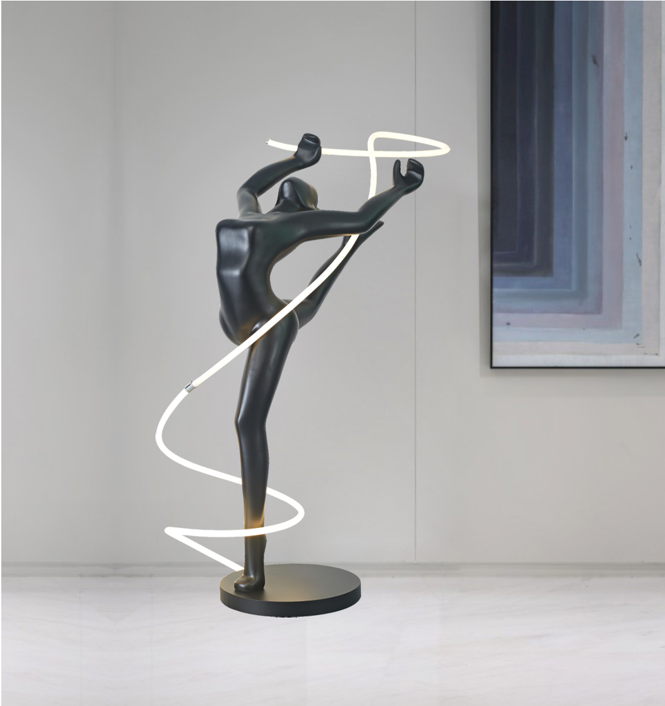 Diana: Inspirada en la diosa romana de la caza y la luna, esta escultura simboliza fuerza, elegancia y conexión con la luz lunar. Su diseño dinámico y estilizado evoca movimiento y gracia, iluminando espacios con arte y sofisticación.