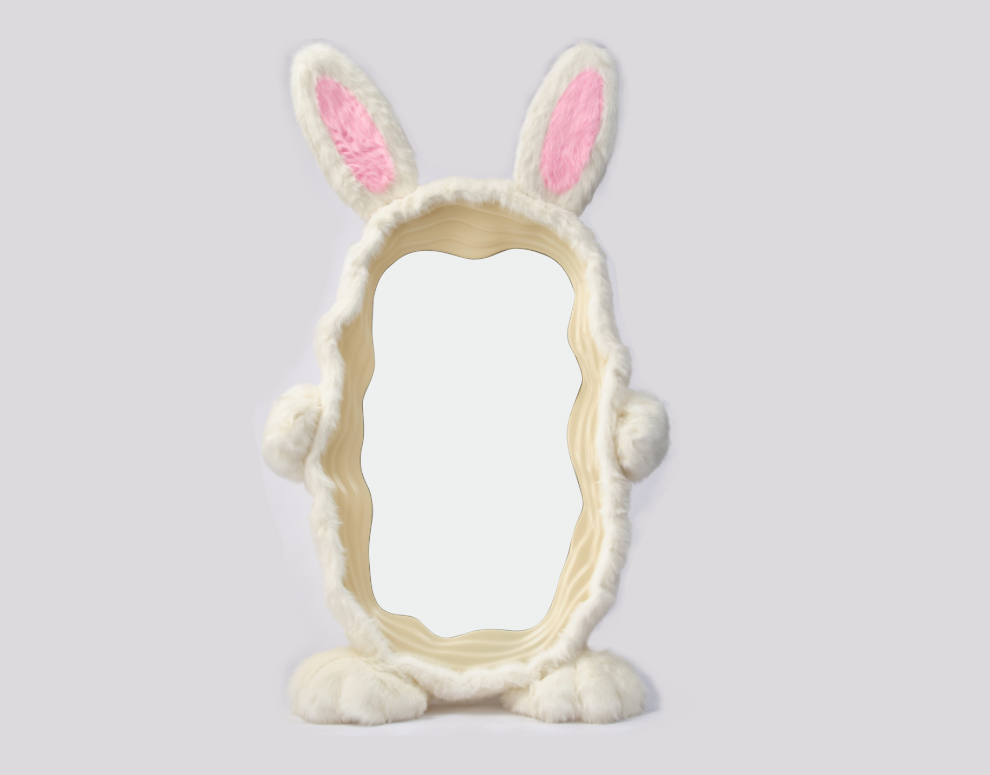Usagi Hikari: Espejo iluminado con textura suave como piel de conejo, inspirado en la magia del anime japonés. Elegante, moderno y lleno de encanto, perfecto para espacios juveniles con un toque sofisticado.